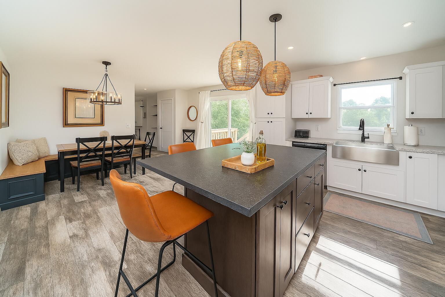Image 4: 70 Euclid kitchen island