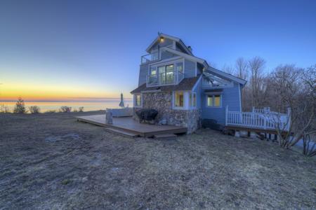 4781 E Golfview Drive