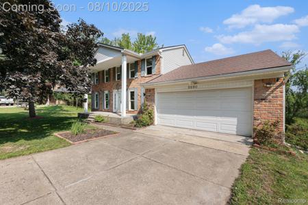 5690 Glen Eagles Drive