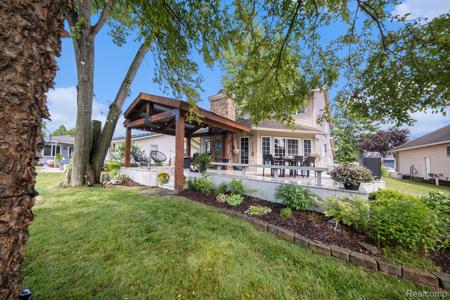 4106 Shoreview Lane
