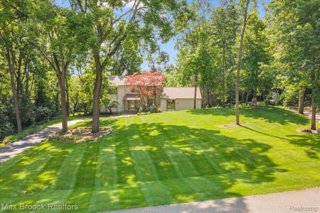 7015 Scenic Ridge Drive