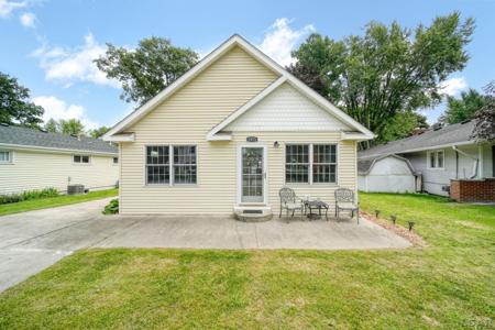 2571 Parkway Drive