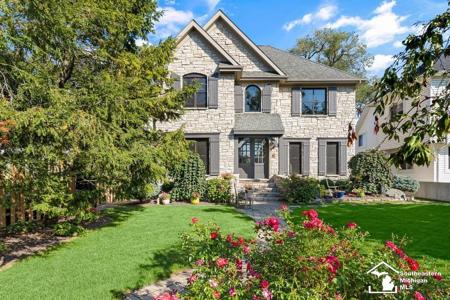 12728 N Lakeshore Drive