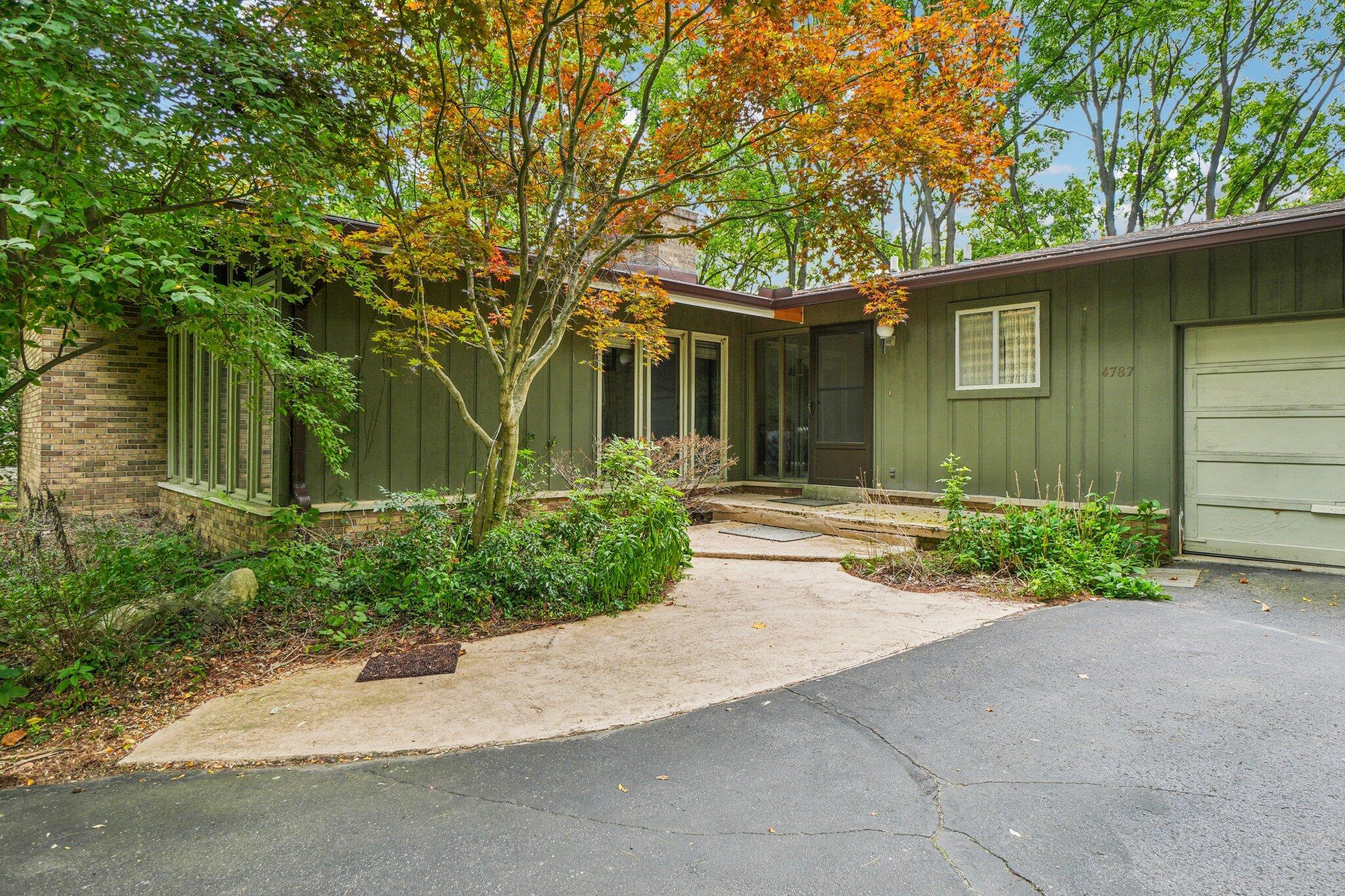 Image 1: 3-web-or-mls-Dawson Dr-S1208-003