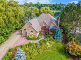 294 CAYUGA Road