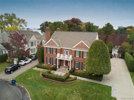 819 BISHOP Road
