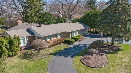 5080 KITSON Lane