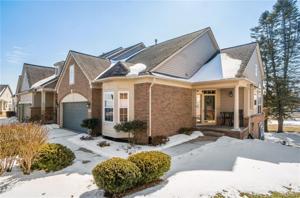 918 SLOANE Court
