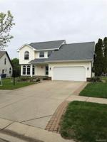 811 WOODLEIGH Way