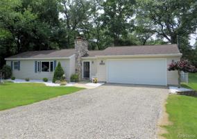 8819 Crescent Beach Road