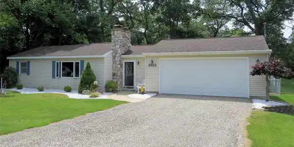 8819 Crescent Beach Road