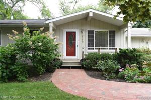 7310 REDRIFF Terrace