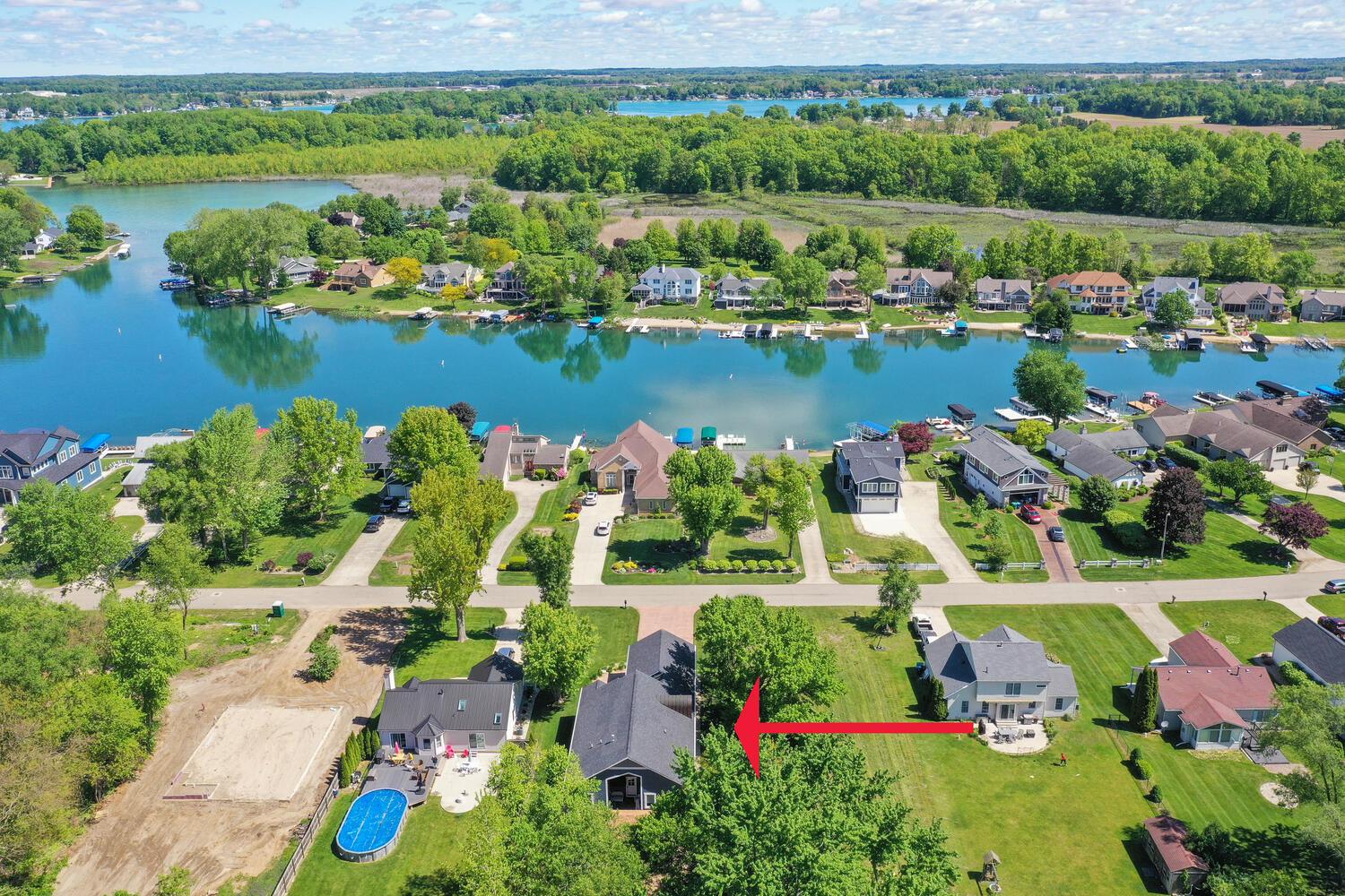 Image 3: 21373 Sail Bay Dr Cassopolis-large-003-0