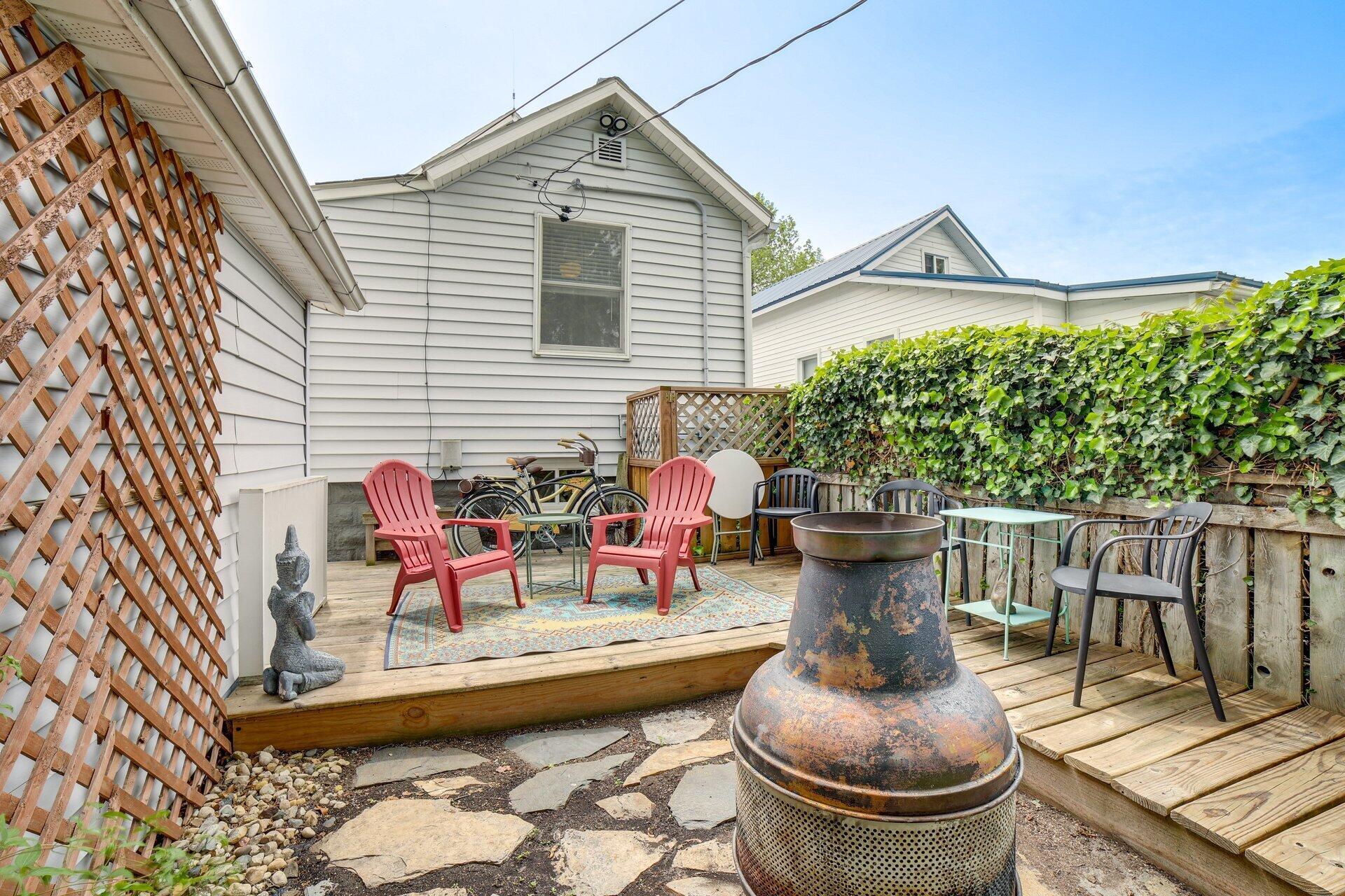 Image 3: Outdoor 3