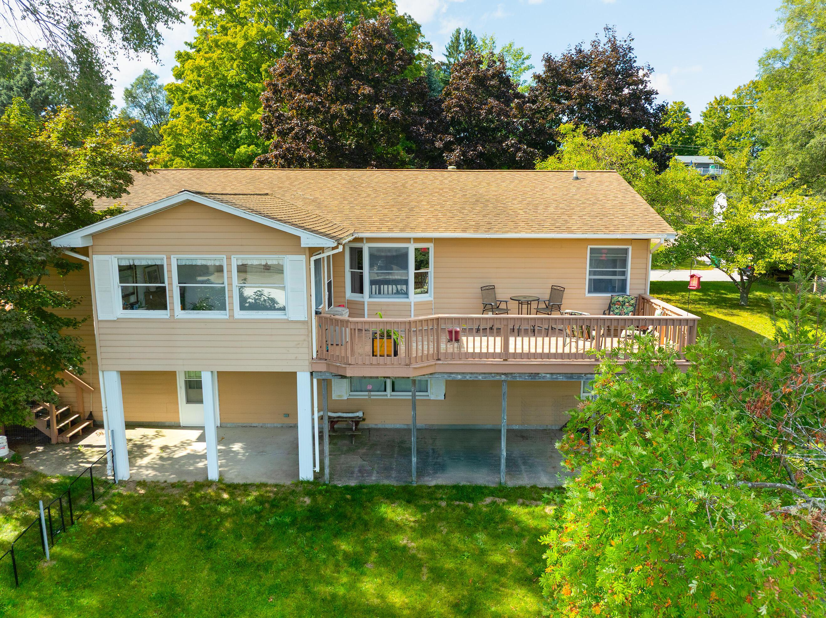 Image 4: 5. E-R Center