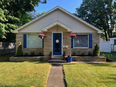 224 W Sixteenth Street