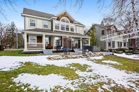 7663 Bay Meadow