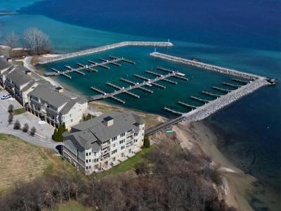704 N Dockside Circle