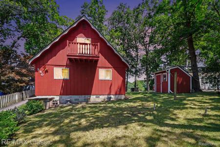 250 E Canyon Drive