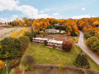 246 Peninsula Hills