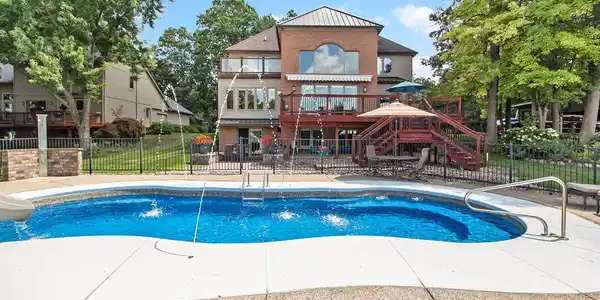 4973 Parview Drive