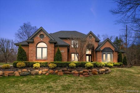 120 Wendover Court