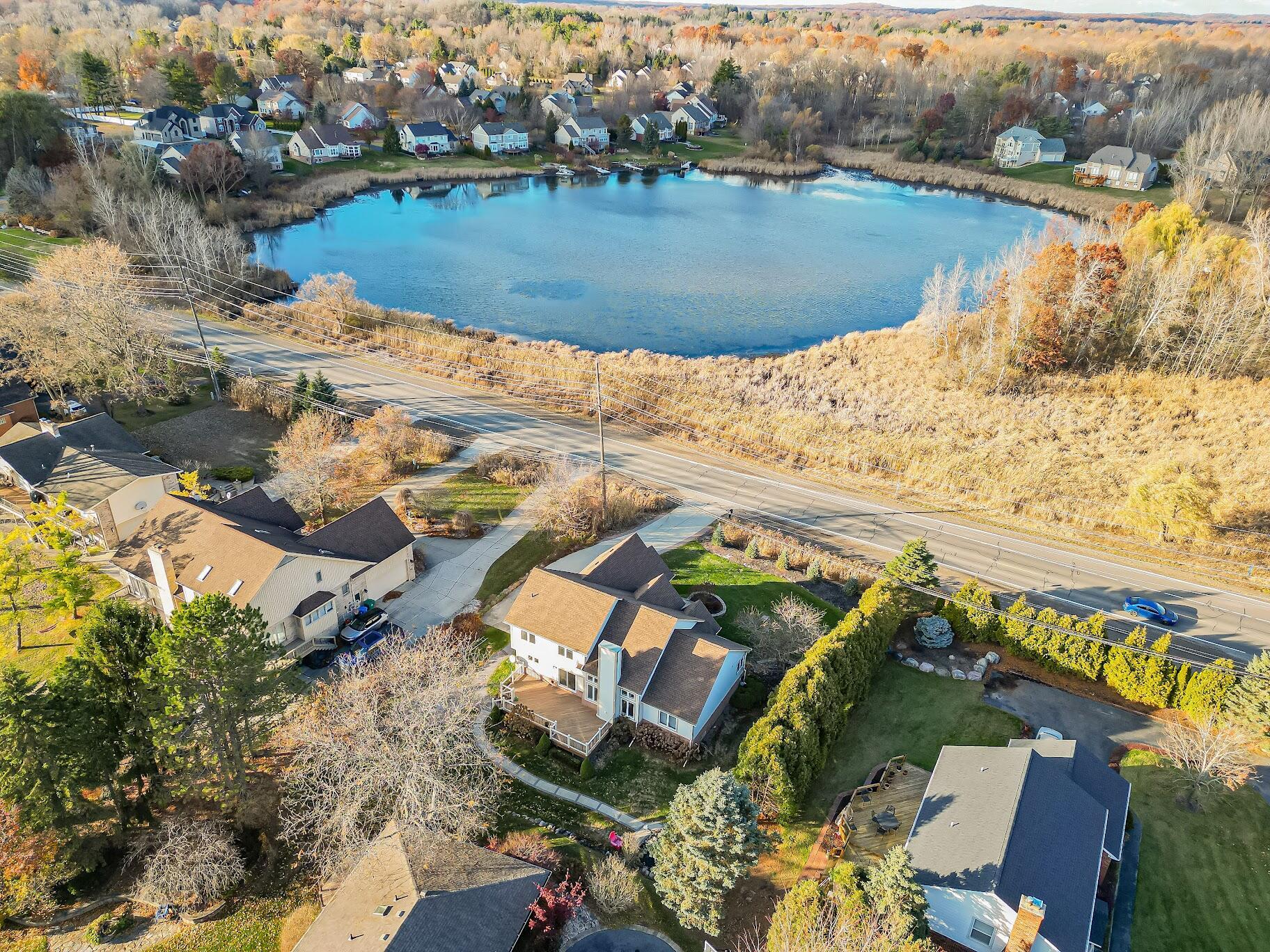 Image 2: Lake Sherwood