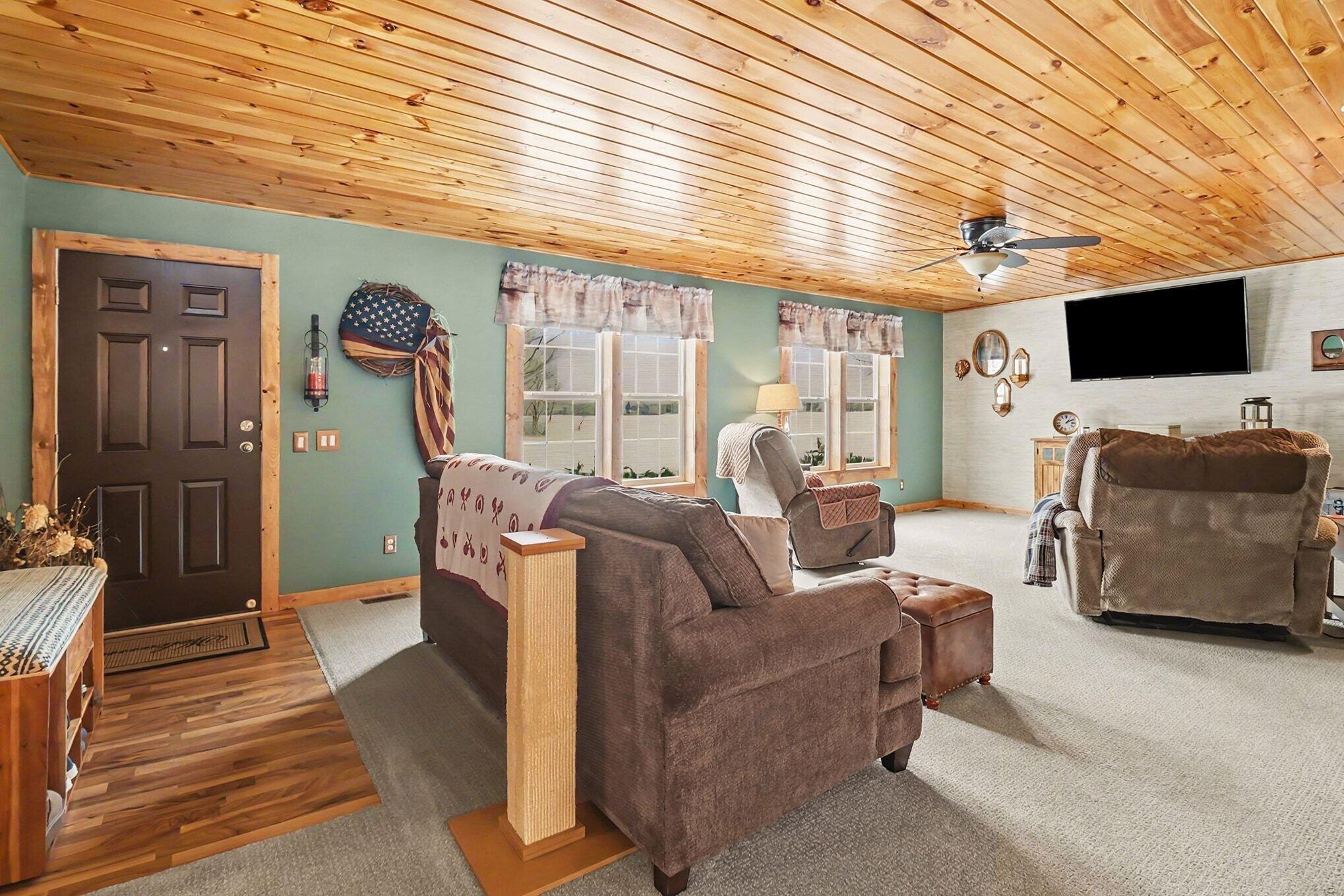 Image 2: 005_file_6432