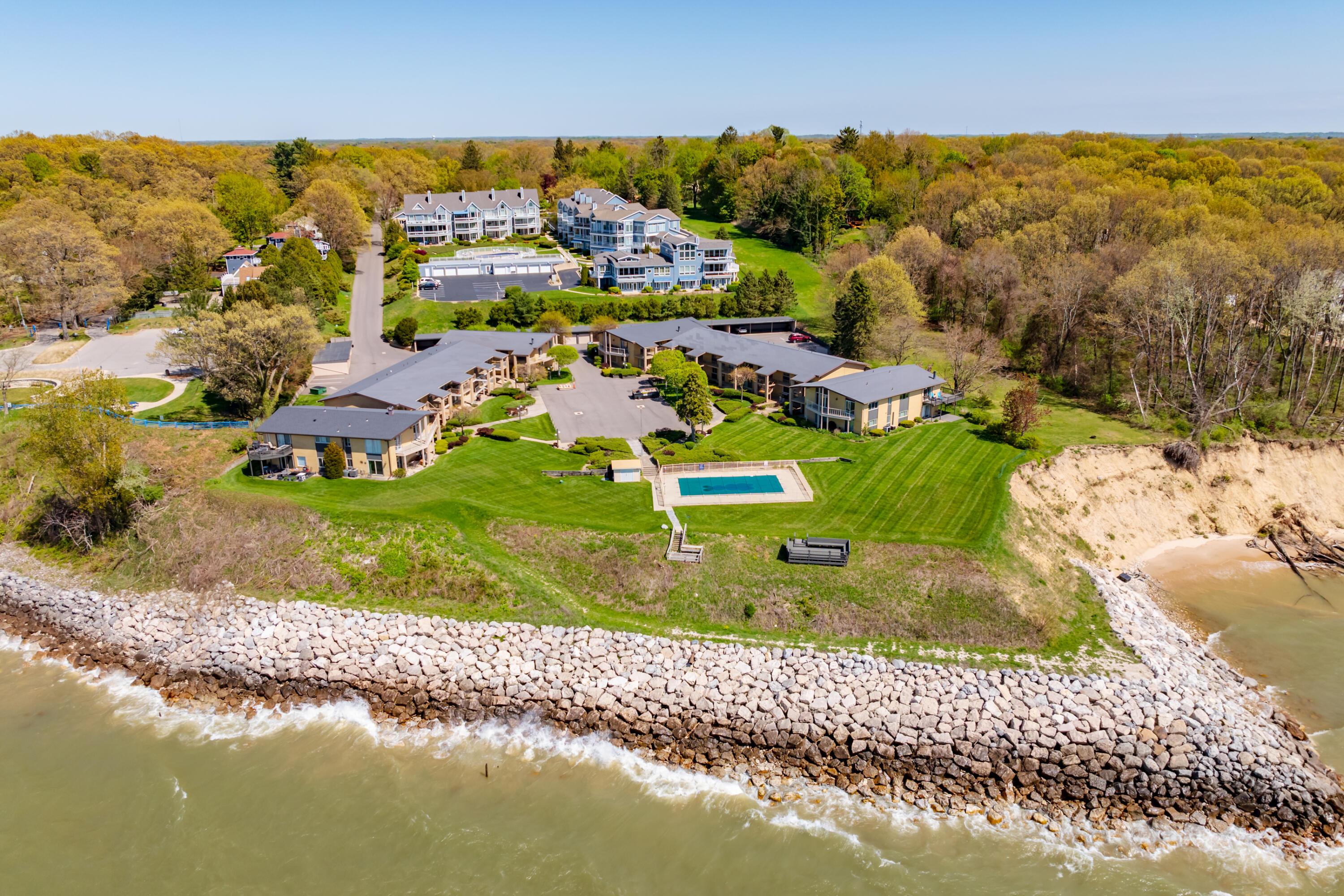 Image 1: Ridge Rd 4150 21 Stevensville 49127-46