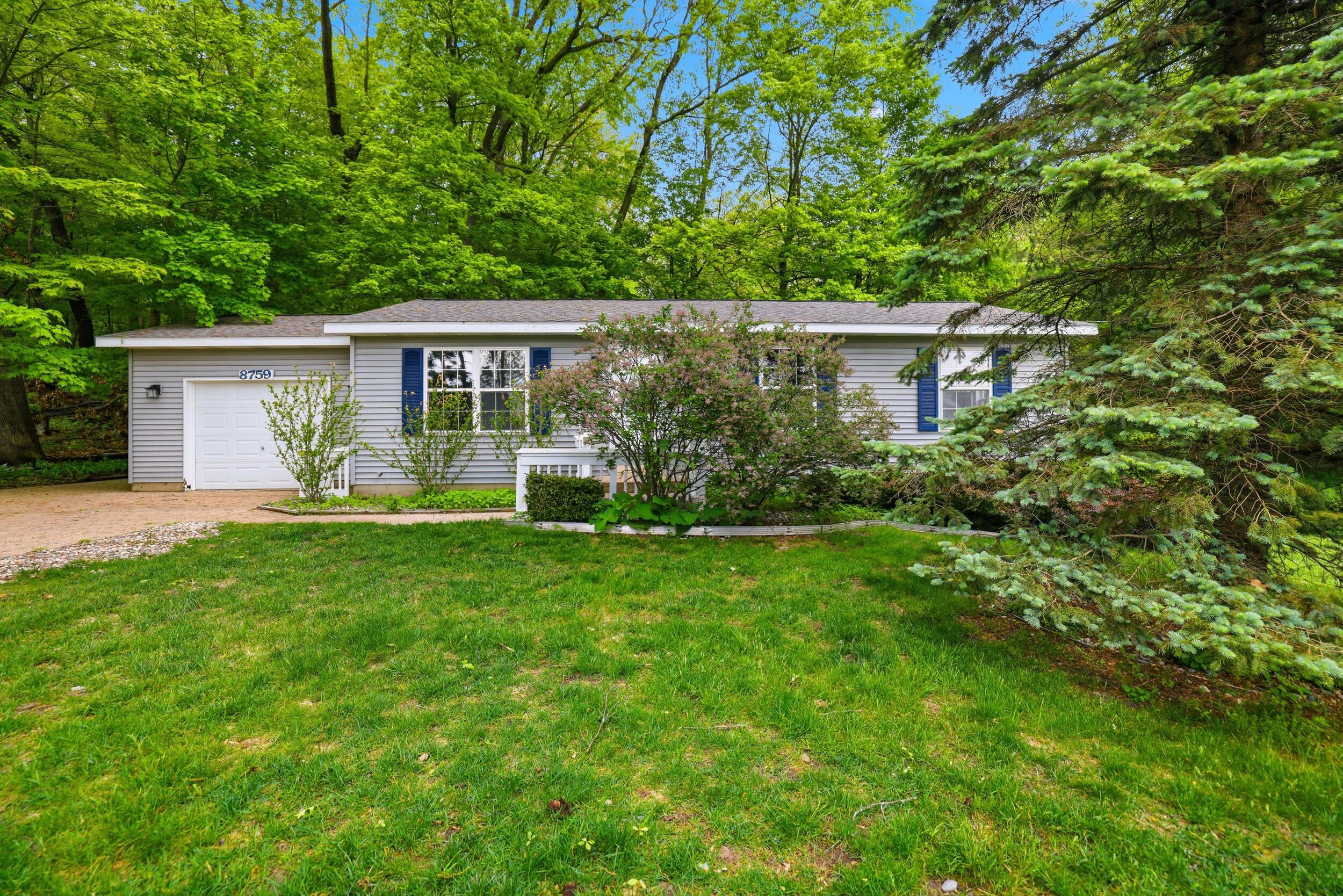 Image 2: 8759_brower_lake_dr_ne_004 - Copy