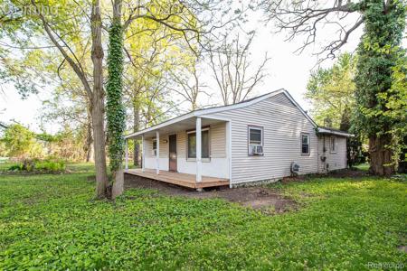 1946 Union Lake Road