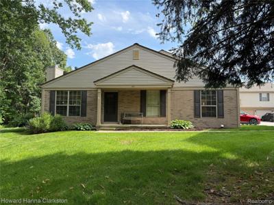 200 Pine Tree Ridge Drive
