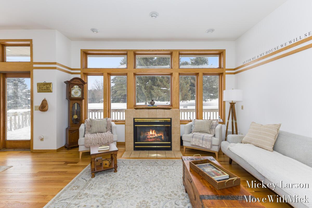 Image 3: 7000-Camelback_006