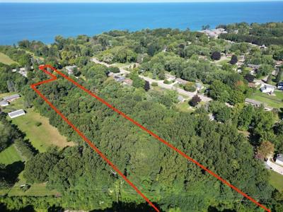 00 Lakeshore Dr.