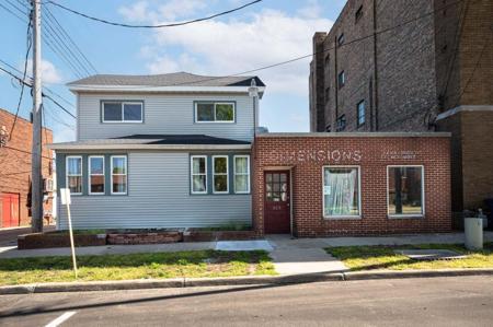 617 Elm Street