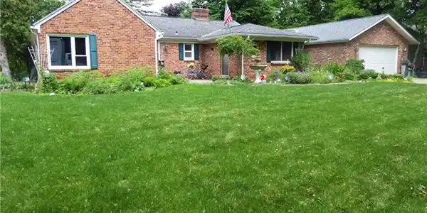 6900 Hidden Lane