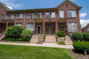 1496 CRIMSON Way