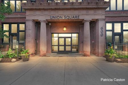 600 Broadway Avenue