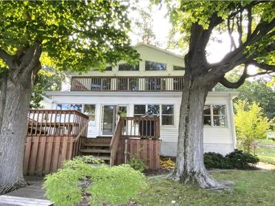 168 E Gull Lake Drive