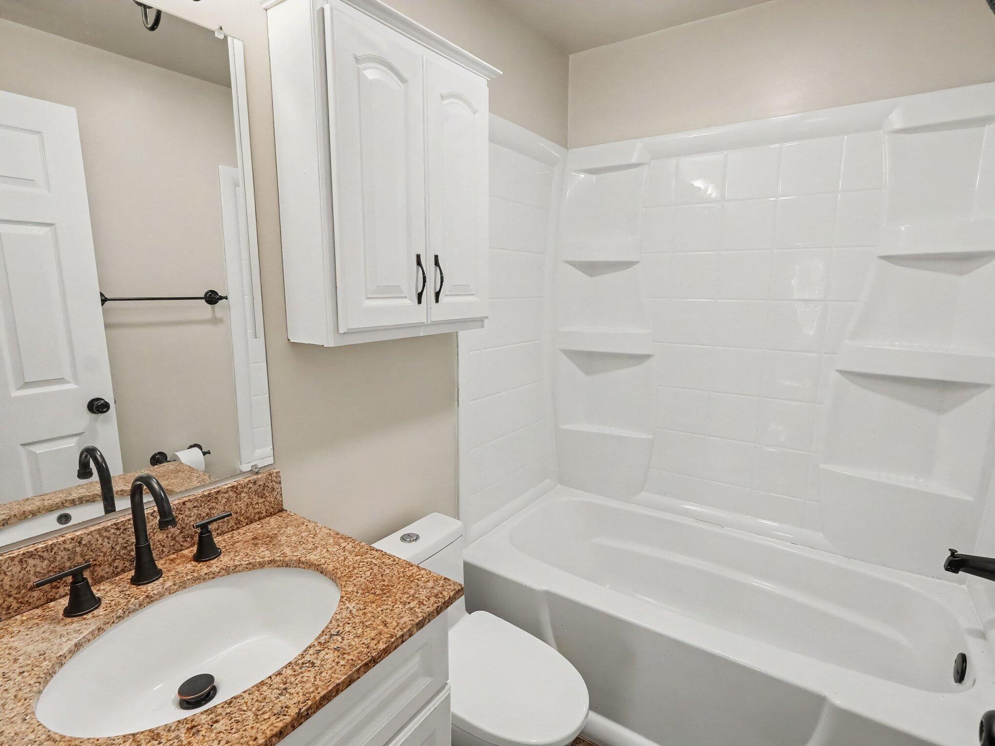 Image 4: bathroom
