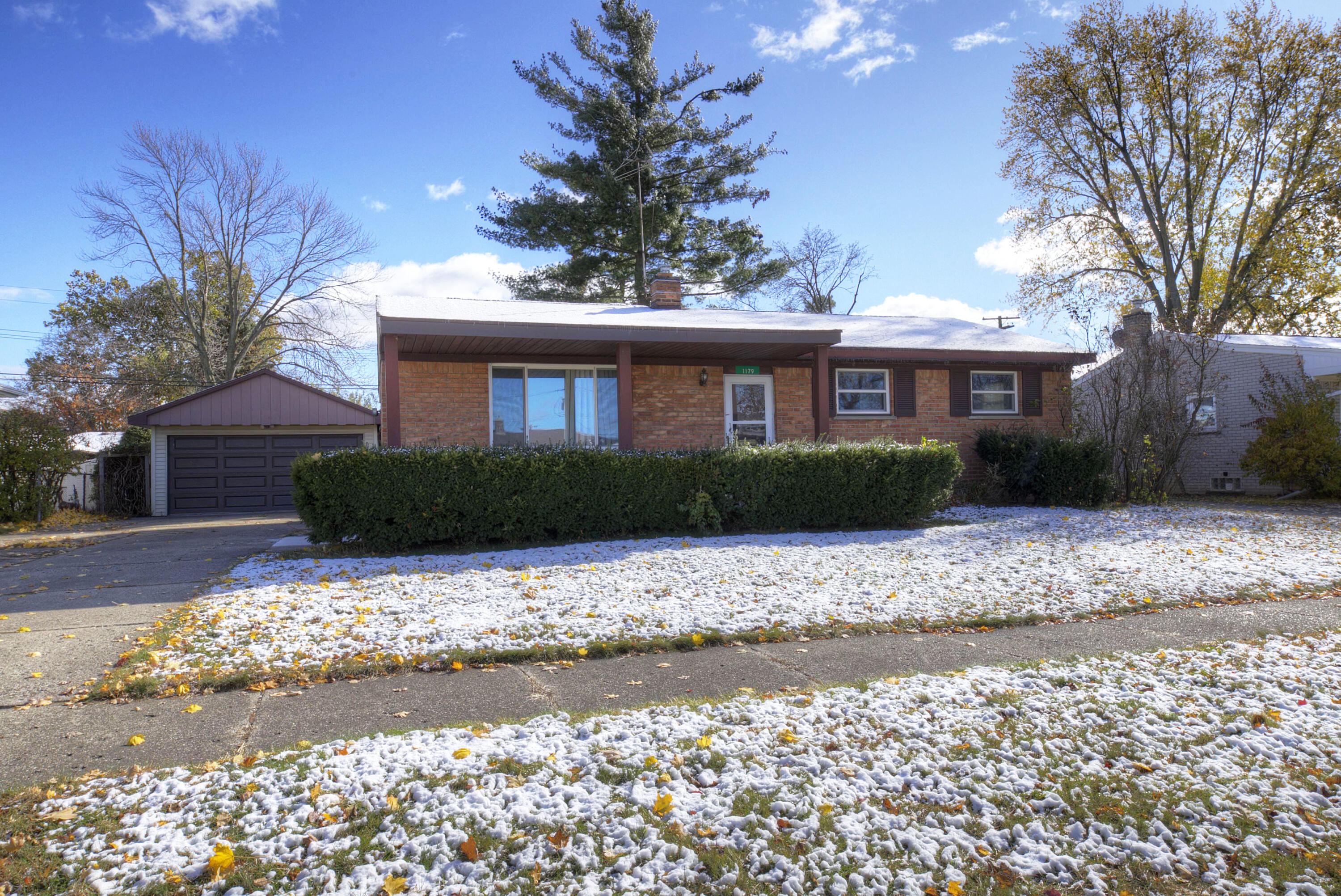 Image 2: IMG_8367_8_9