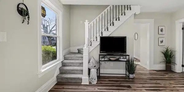 Image 4: Design Featured Staircase