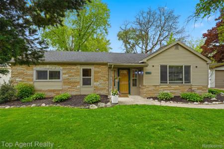7048 Lapham