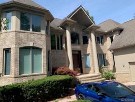 2304 LOCKLIN Lane