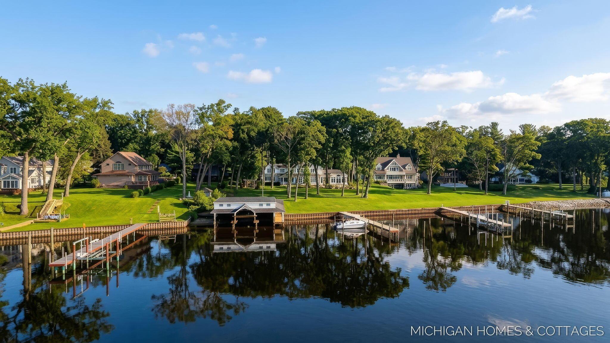 Image 4: 33-web-or-mls-714-n-shore-dr