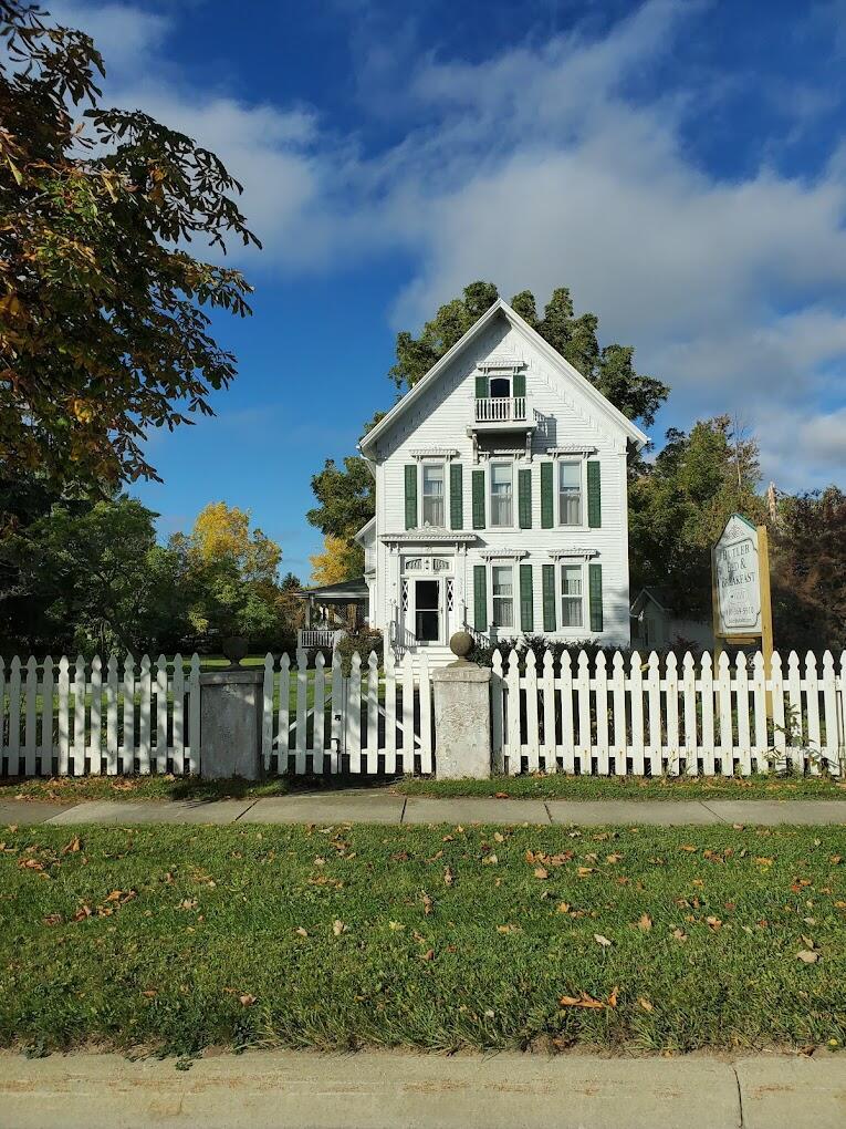 Image 1: Butler Bed & Breakfast