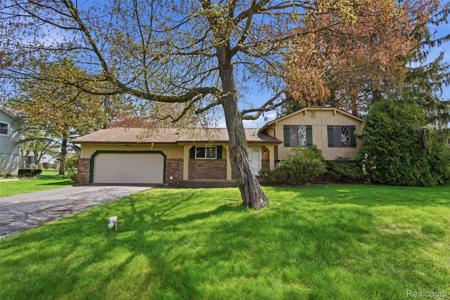 3756 Chevron Drive