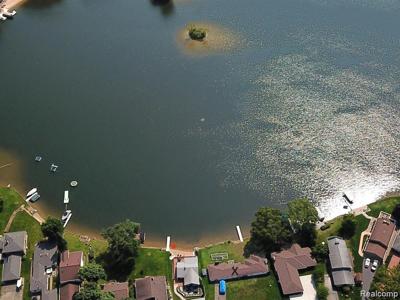 8461 Woodland Shore Drive