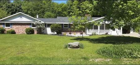 1596 Douglas Drive