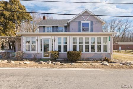 3601 , 3599 Round Lake Highway